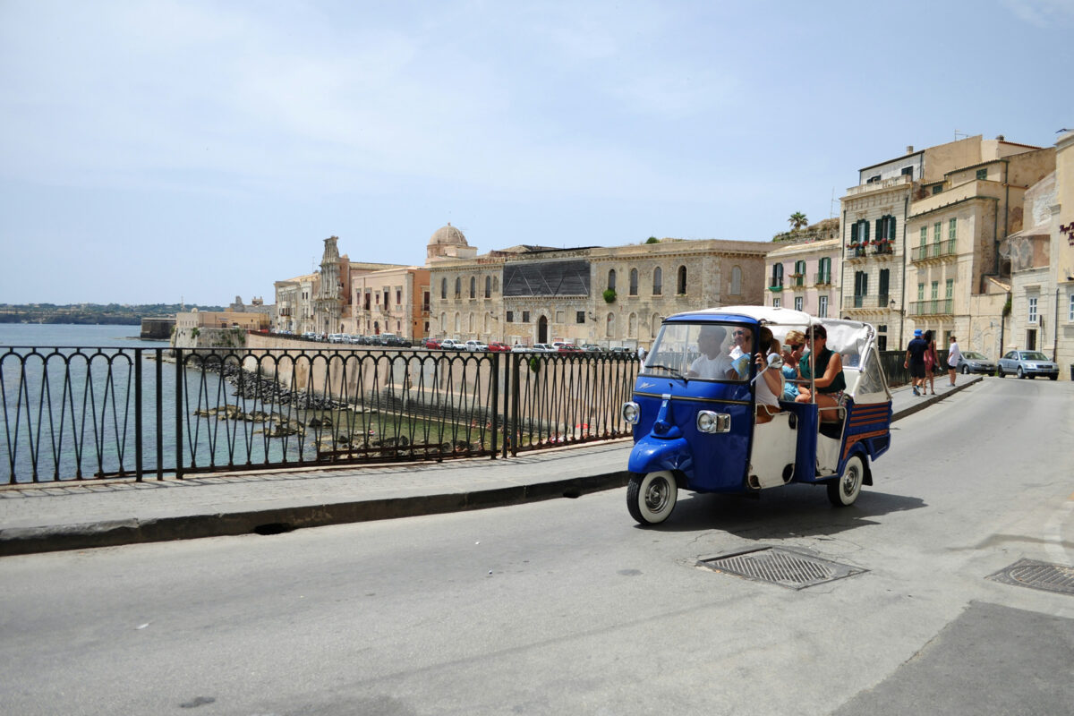 Turisti a Ortigia